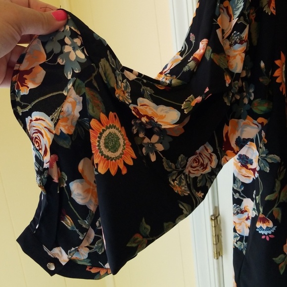 AVA & VIV RUFFLED FLORAL TOP♡ SZ 3X! NWOT - Picture 4 of 8